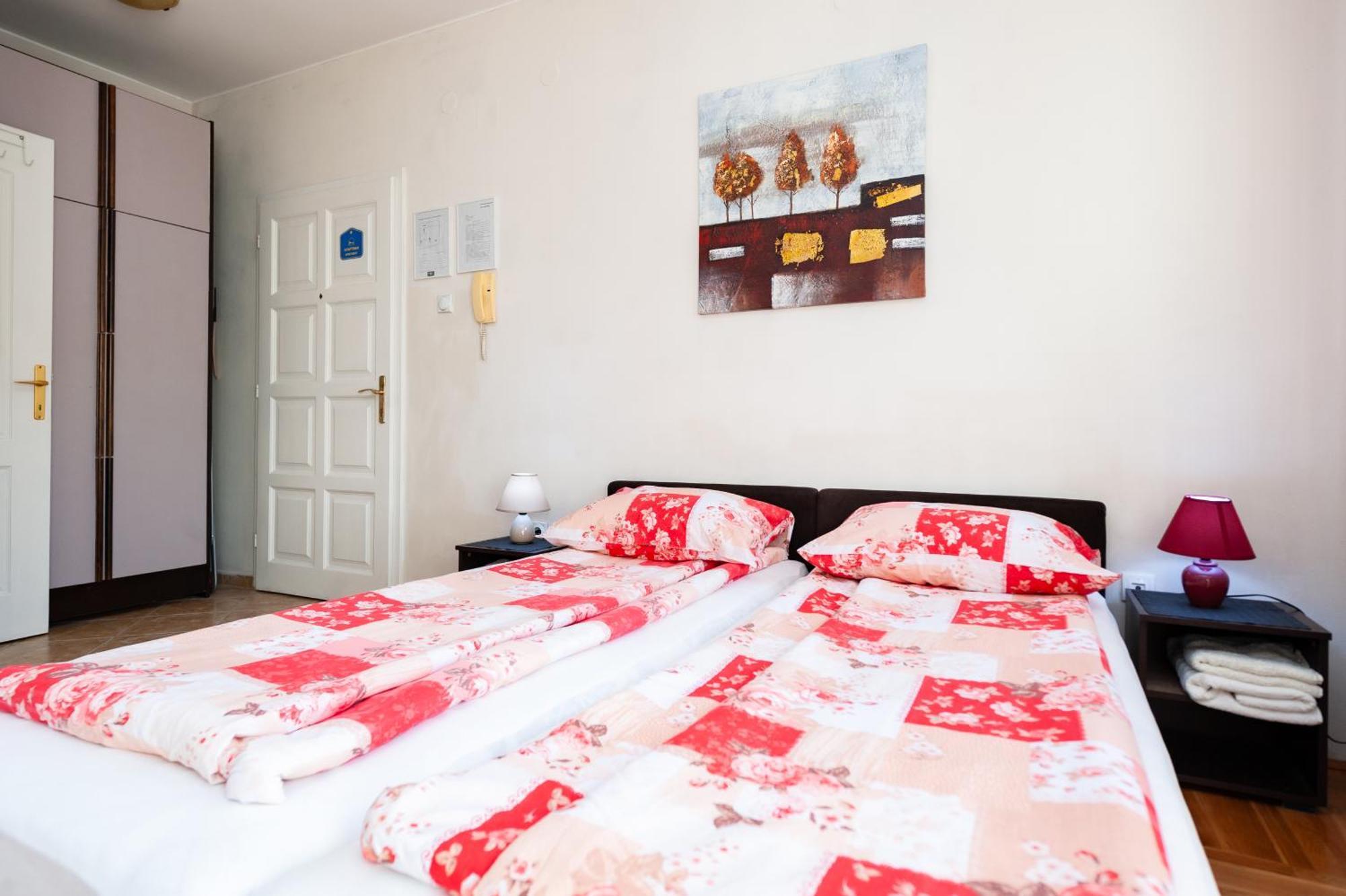 Momo'S Studio Apartment Суботиця Екстер'єр фото