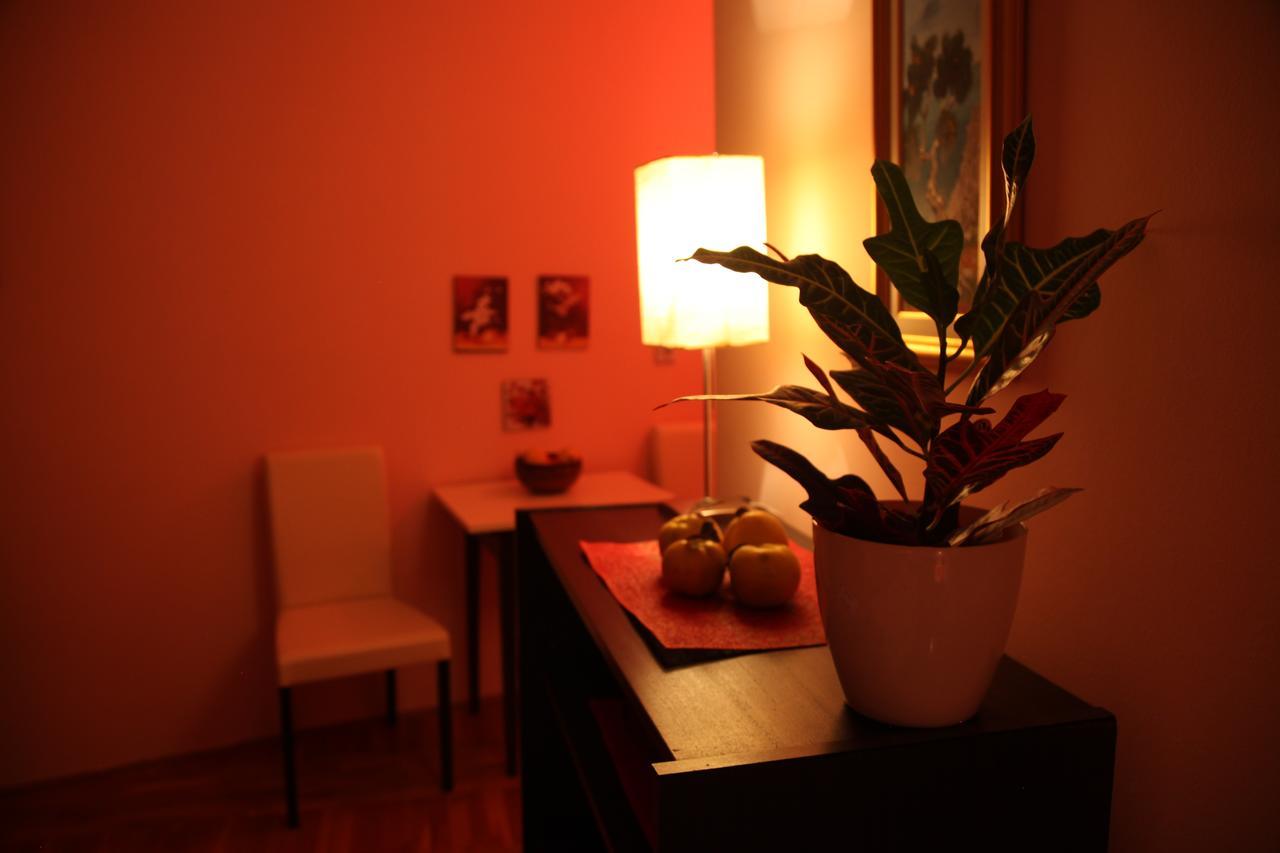 Momo'S Studio Apartment Суботиця Екстер'єр фото